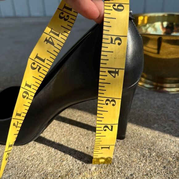 MICHAEL Michael Kors Alina Flex Pump in Black Leather - SZ 8.5 - Picture 6 of 9